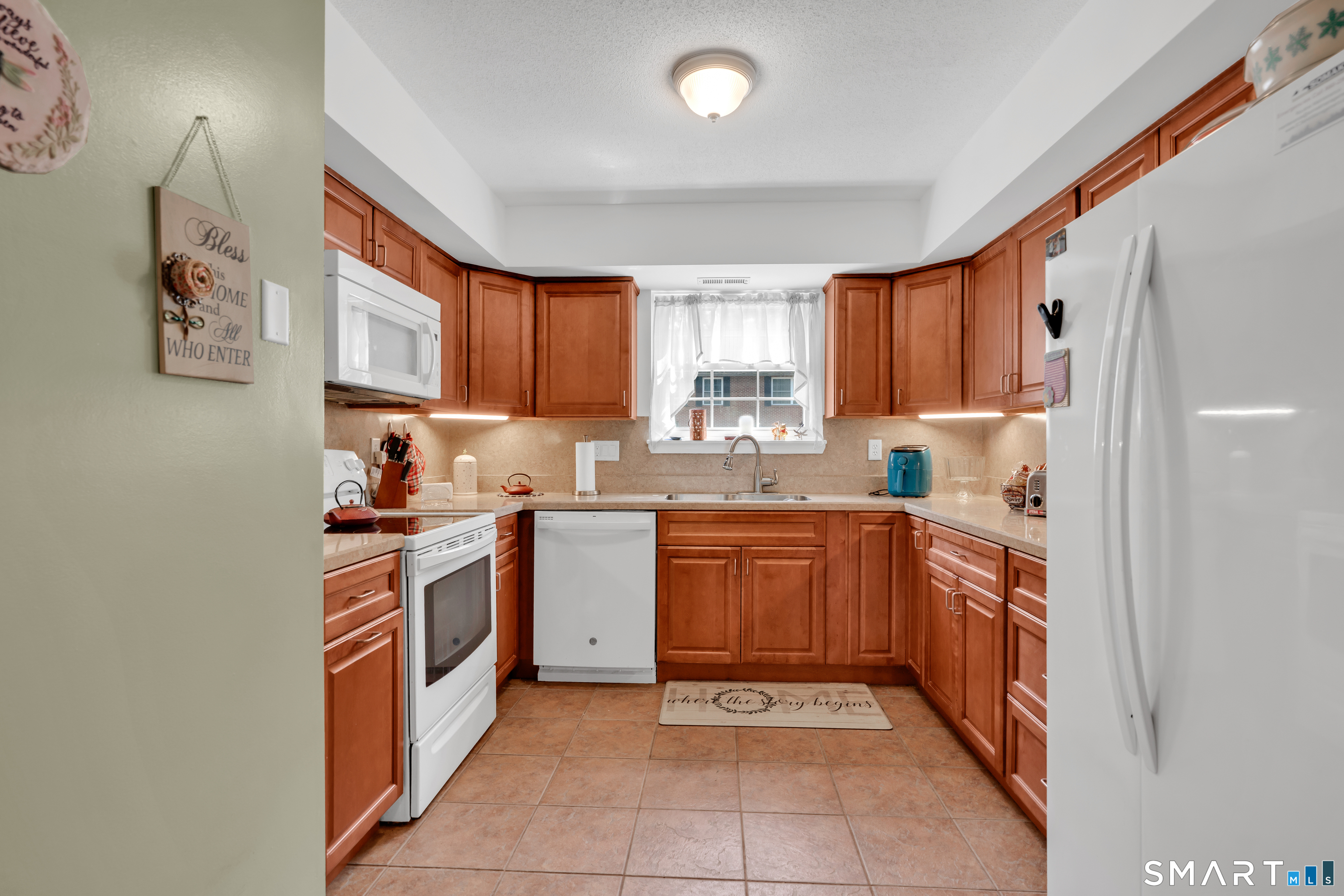 190 Tomlinson Avenue Plainville CT 06062