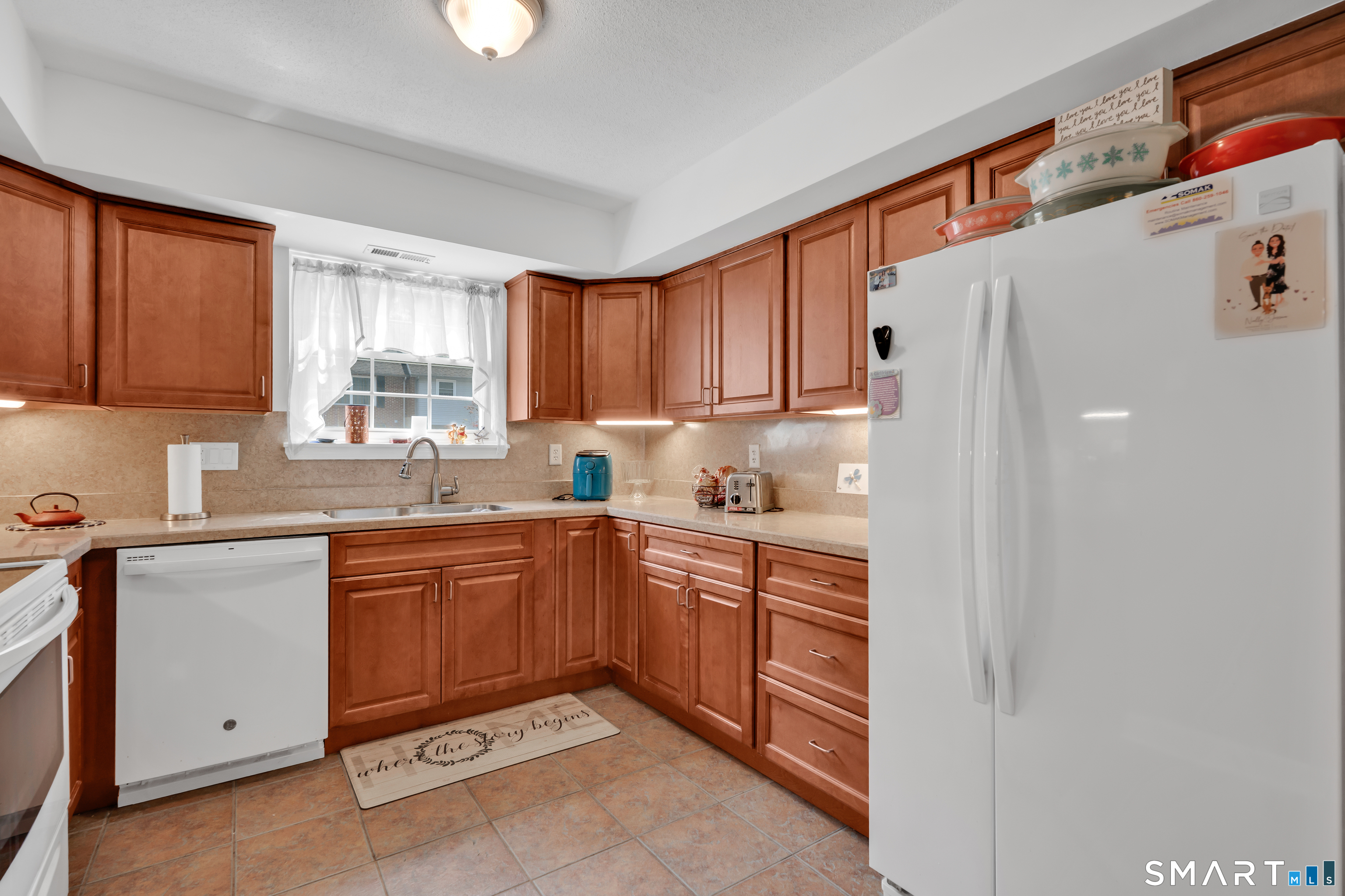 190 Tomlinson Avenue Plainville CT 06062
