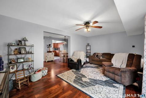 190 Tomlinson Avenue Plainville CT 06062