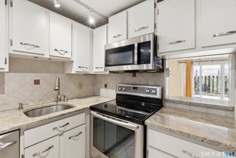 128 Shepards Knoll Drive Hamden CT 06514