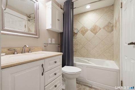 128 Shepards Knoll Drive Hamden CT 06514