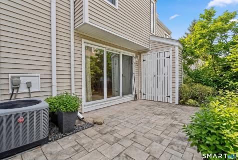 128 Shepards Knoll Drive Hamden CT 06514