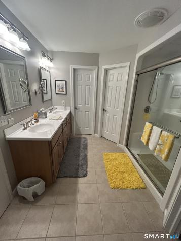 6 North Hollow East Hampton CT 06424