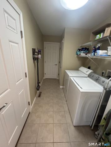 6 North Hollow East Hampton CT 06424
