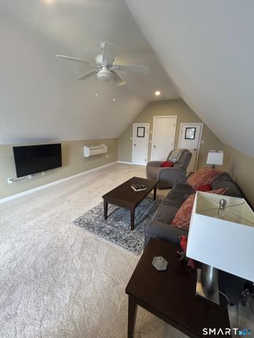 6 North Hollow East Hampton CT 06424