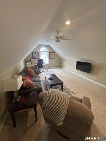 6 North Hollow East Hampton CT 06424
