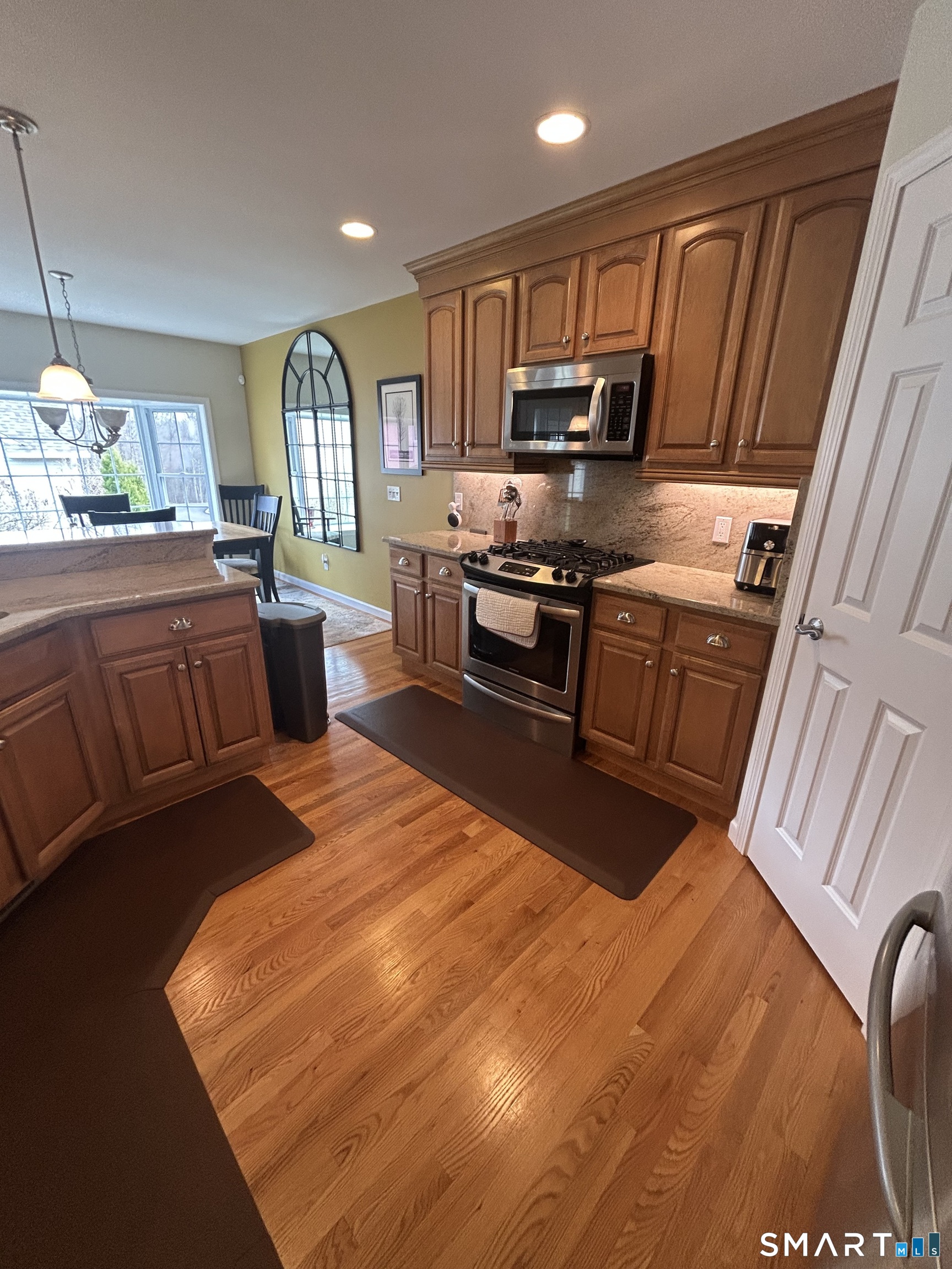 6 North Hollow East Hampton CT 06424