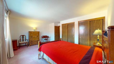 563 Churchill Drive Newington CT 06111