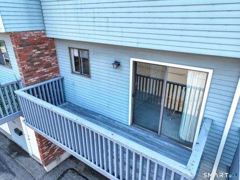 563 Churchill Drive Newington CT 06111
