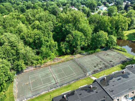 563 Churchill Drive Newington CT 06111