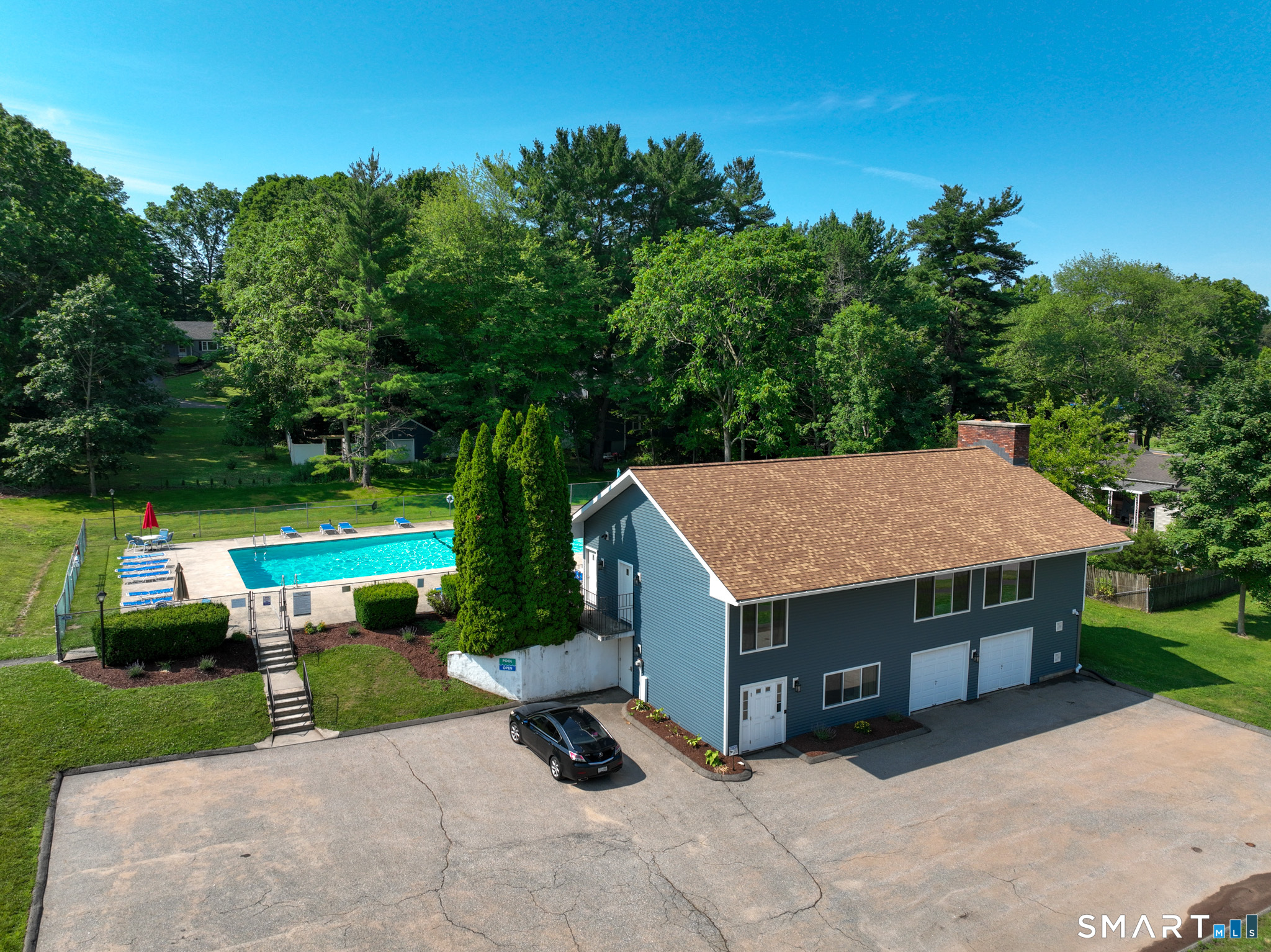 563 Churchill Drive Newington CT 06111