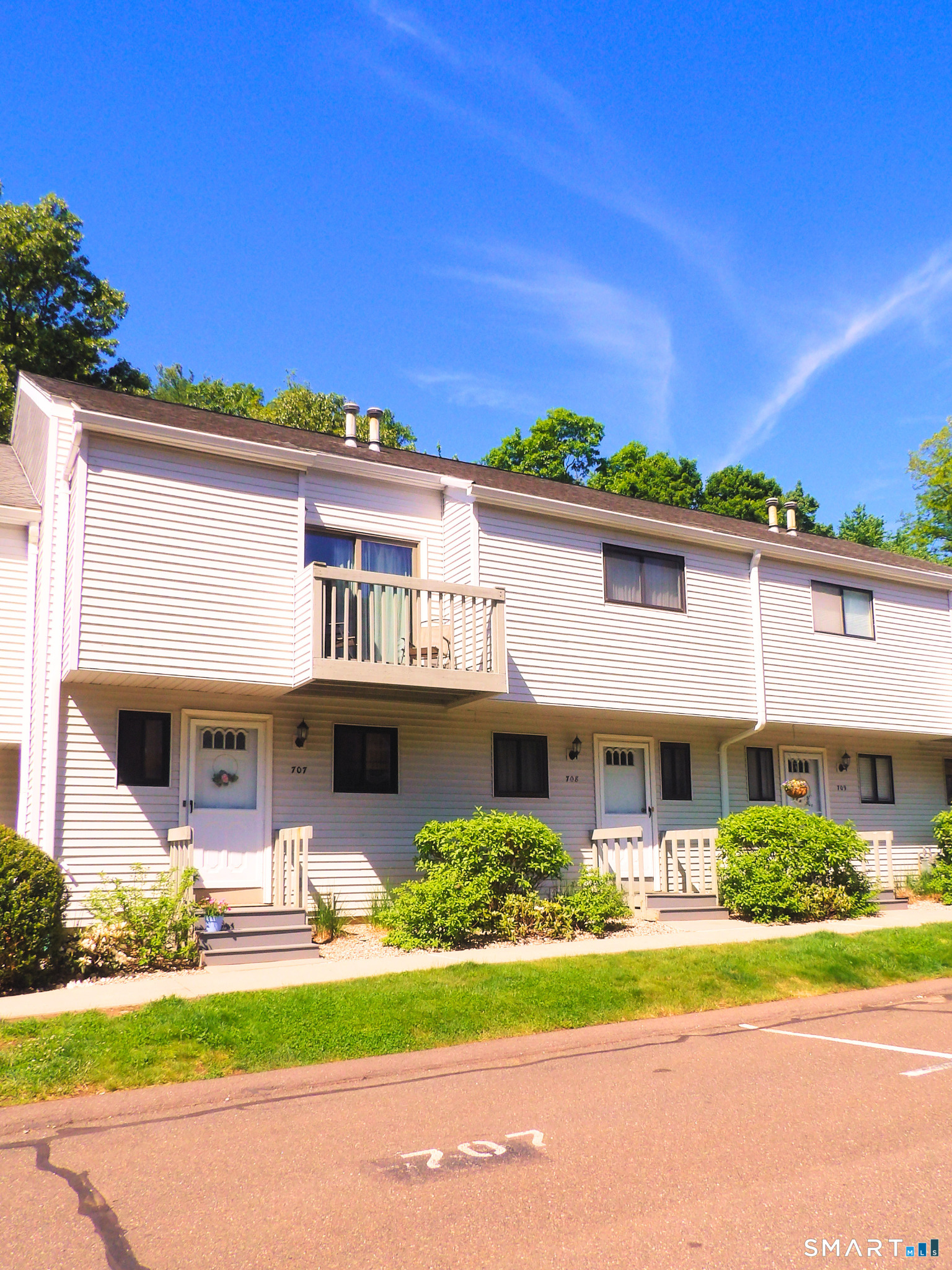 707 Timber Lane Canton CT 06019