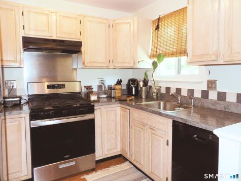 707 Timber Lane Canton CT 06019