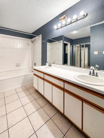 31 High Street East Hartford CT 06118