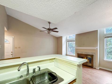 31 High Street East Hartford CT 06118