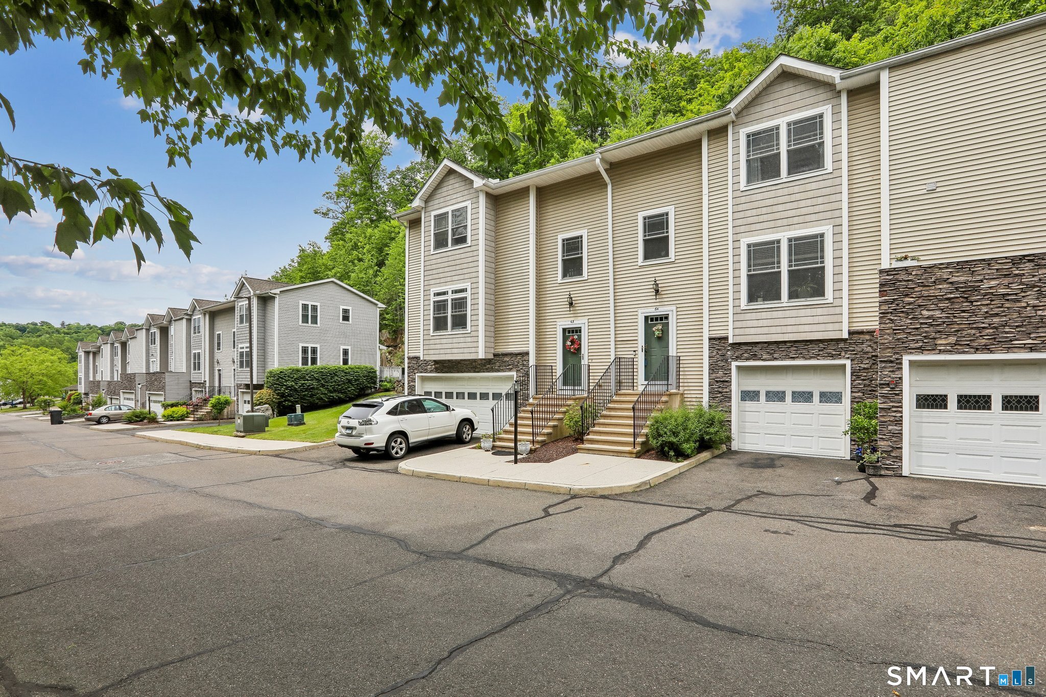 64 Stetson Place Danbury CT 06811