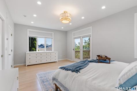 16 Whalers Point East Haven CT 06512