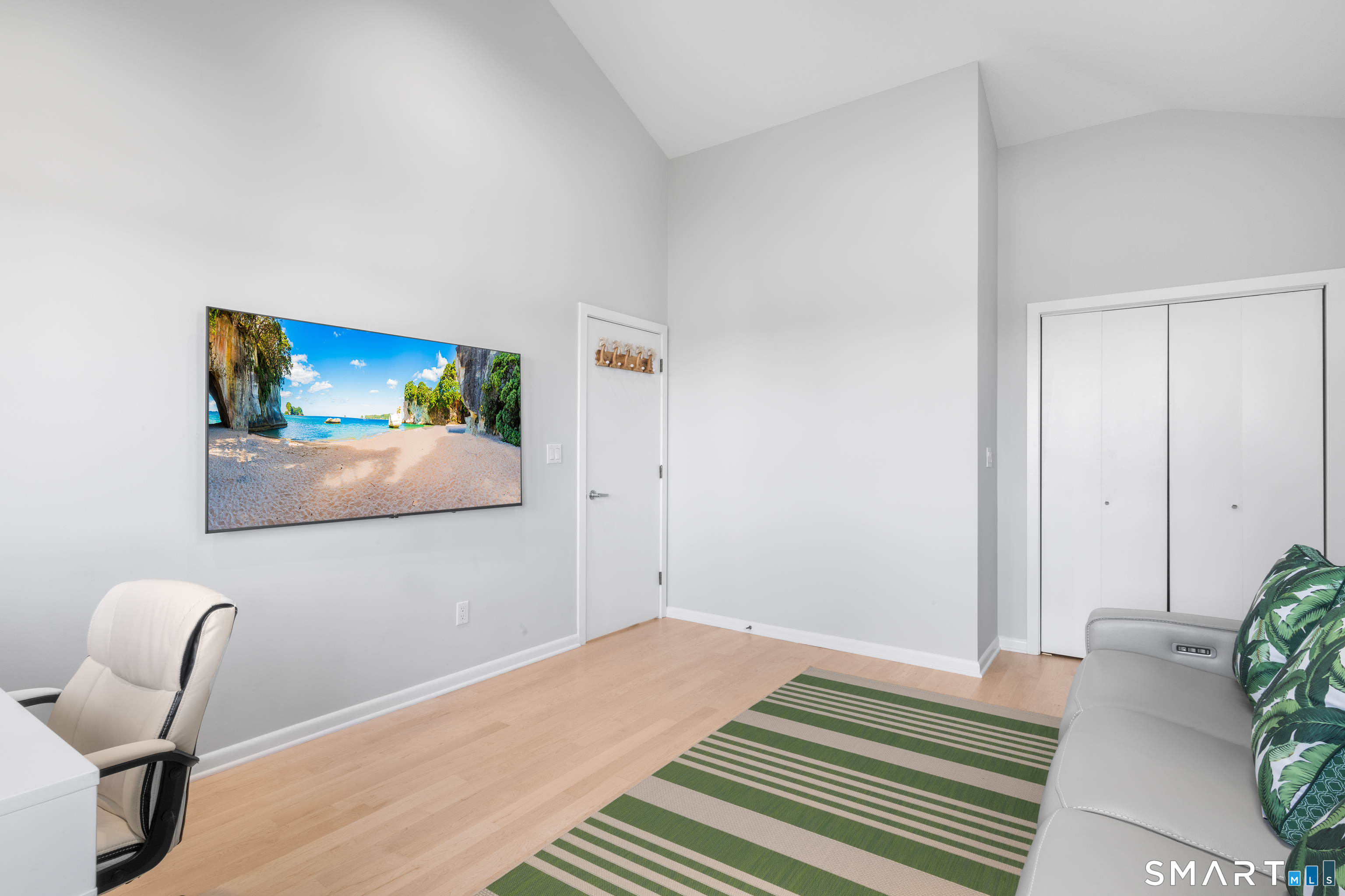 16 Whalers Point East Haven CT 06512