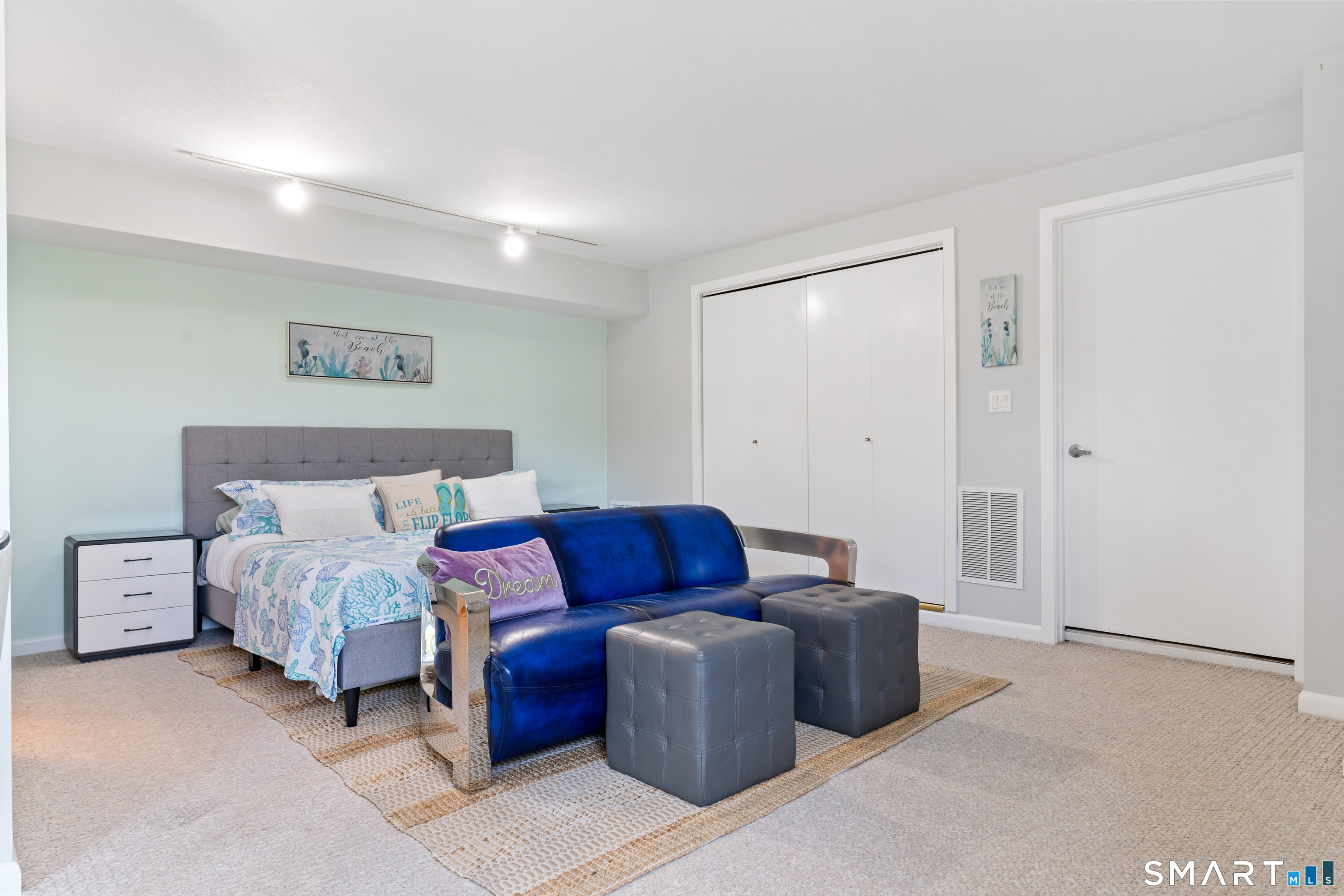 16 Whalers Point East Haven CT 06512