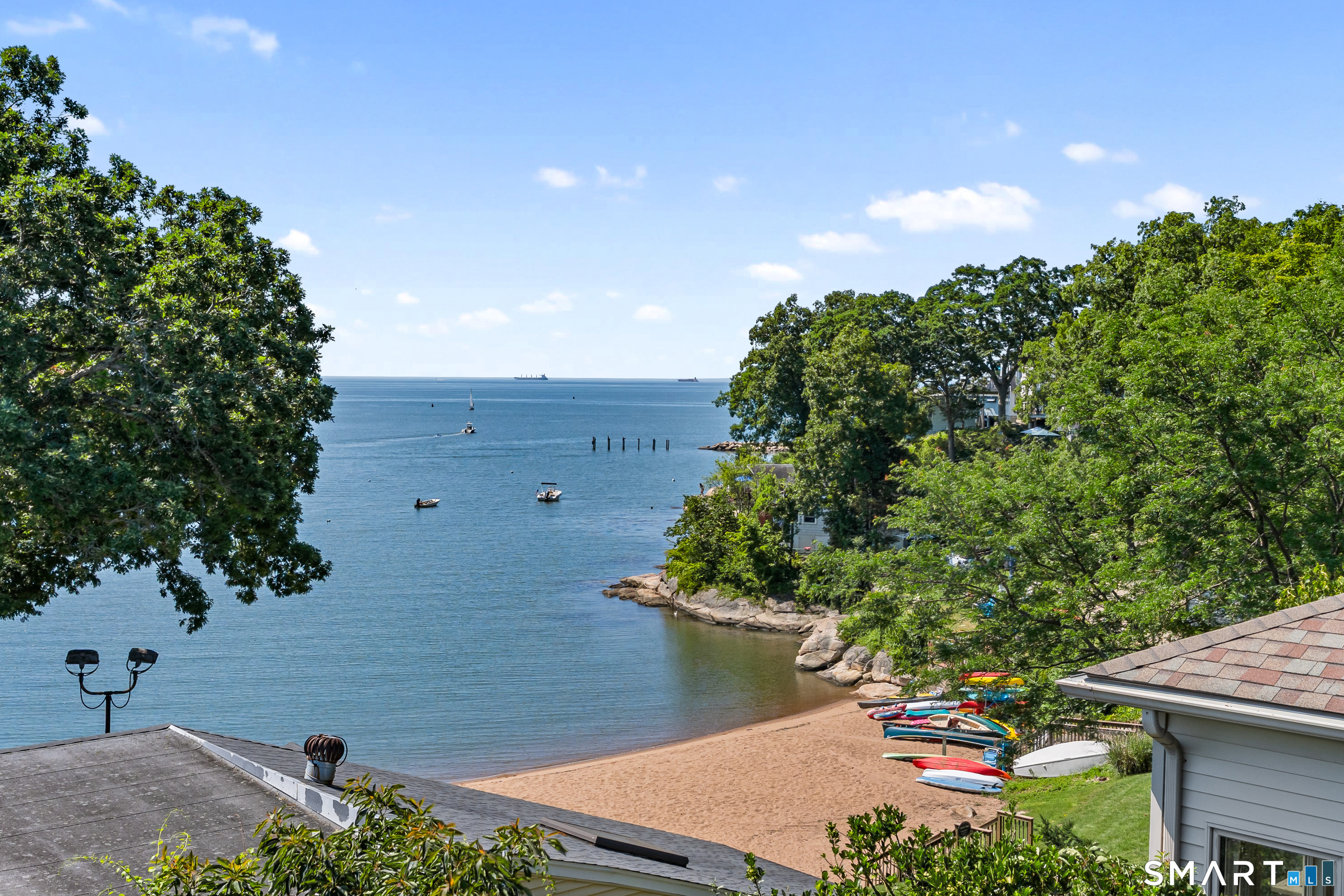 16 Whalers Point East Haven CT 06512