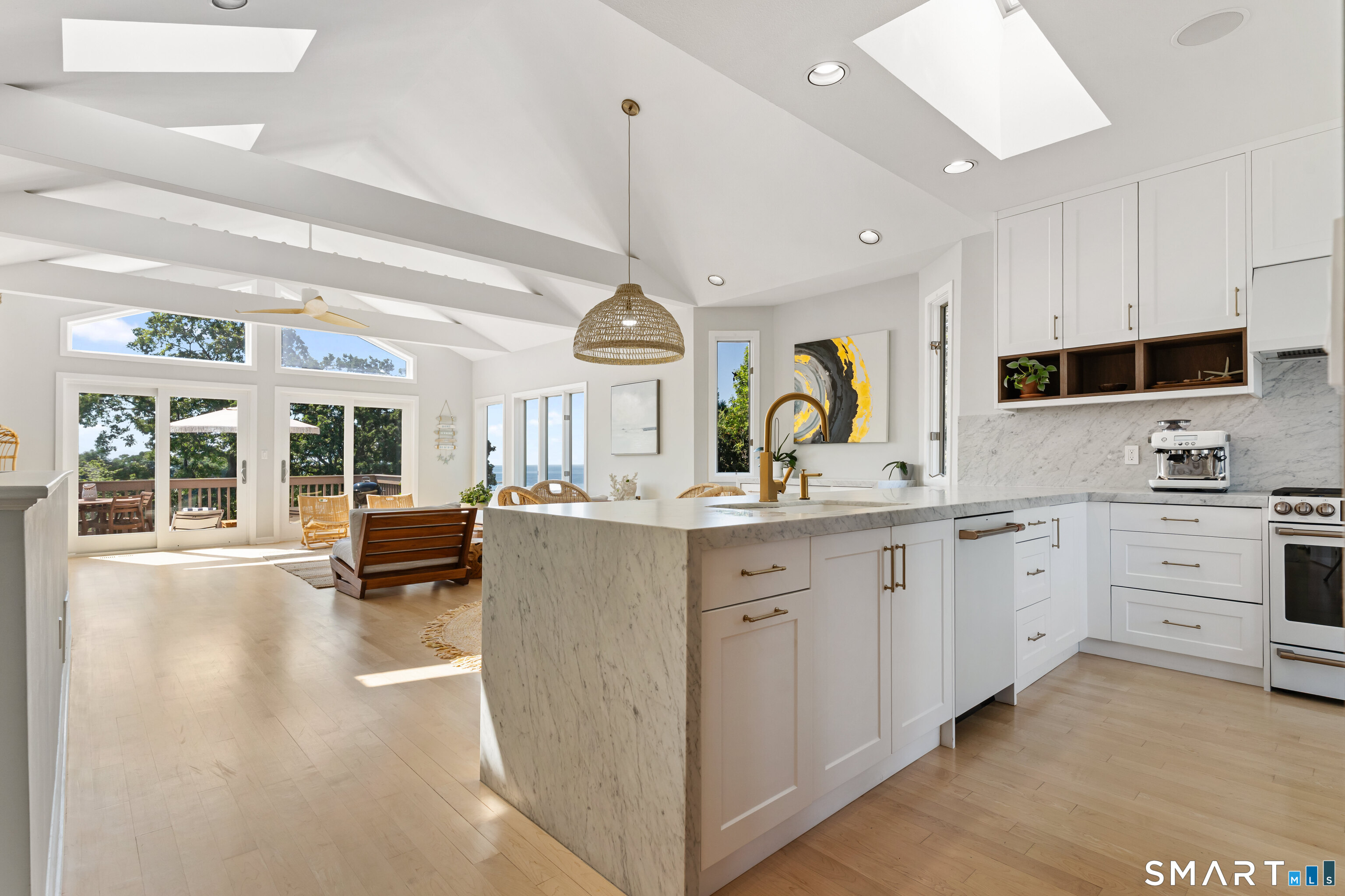 16 Whalers Point East Haven CT 06512