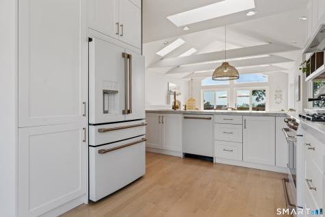 16 Whalers Point East Haven CT 06512