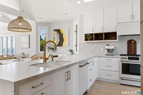 16 Whalers Point East Haven CT 06512