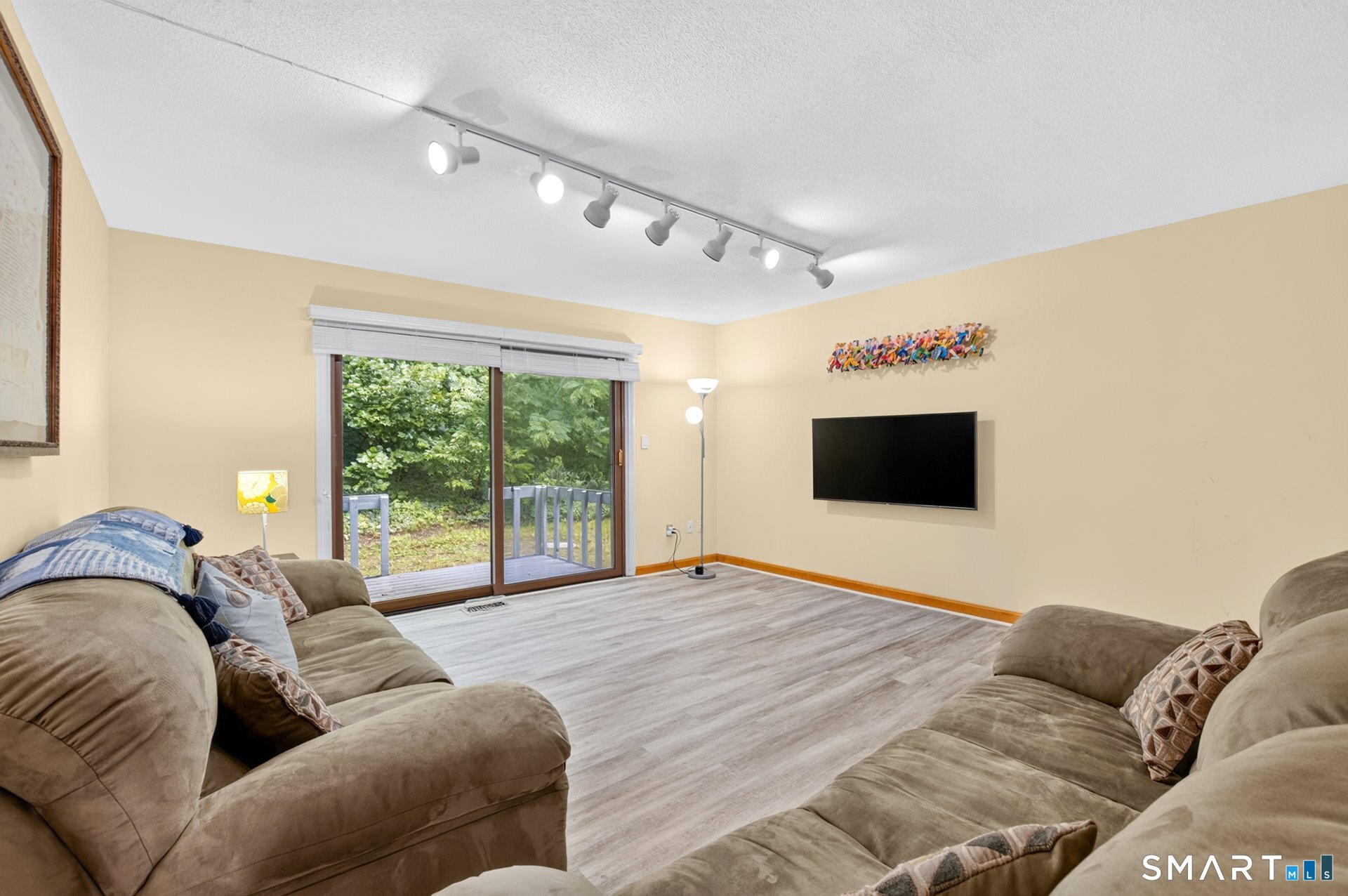 405 Timber Lane Canton CT 06019