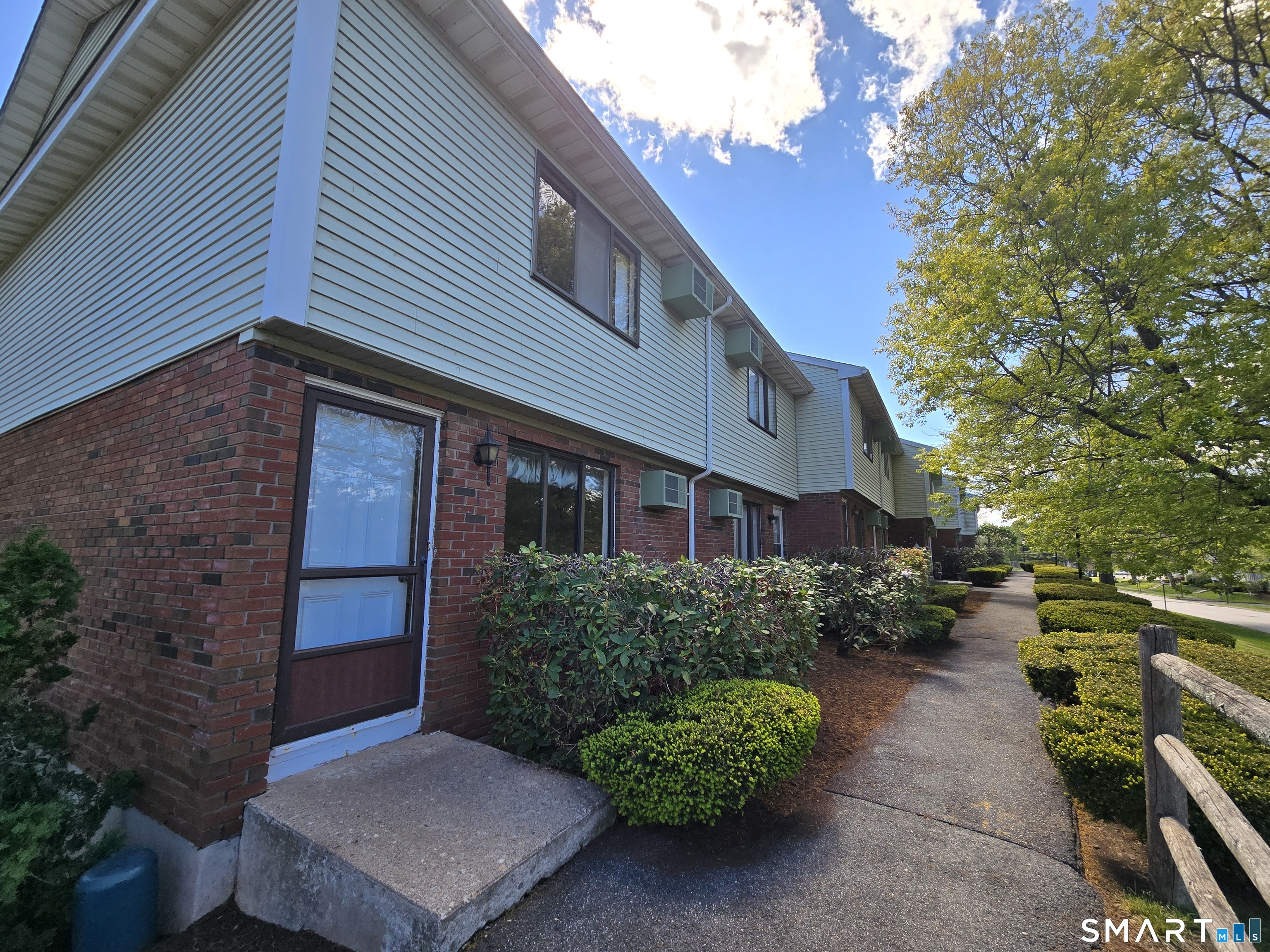 1 Churchill Way Newington CT 06111