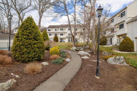 2a Jeanette Road Danbury CT 06811