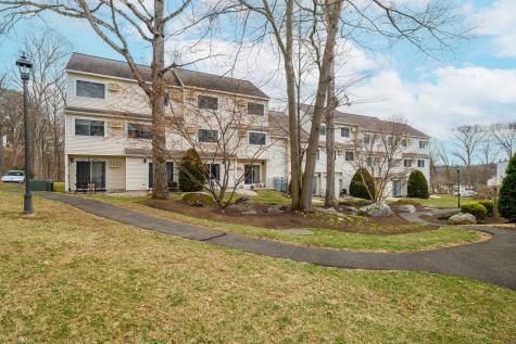 2a Jeanette Road Danbury CT 06811