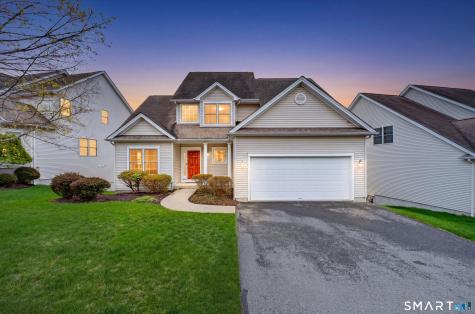 18 Tobins Court Danbury CT 06810