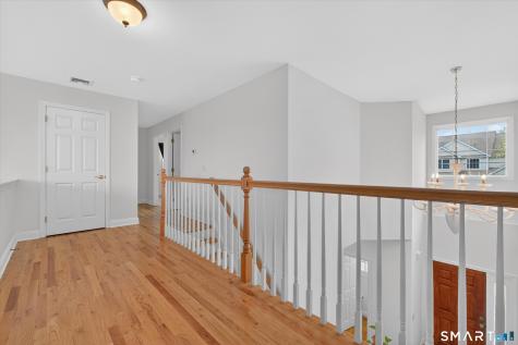 18 Tobins Court Danbury CT 06810