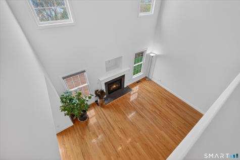 18 Tobins Court Danbury CT 06810
