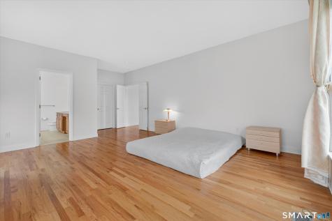 18 Tobins Court Danbury CT 06810