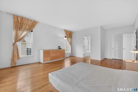 18 Tobins Court Danbury CT 06810