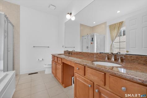 18 Tobins Court Danbury CT 06810