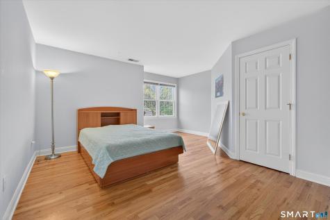 18 Tobins Court Danbury CT 06810
