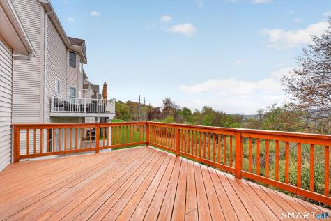 18 Tobins Court Danbury CT 06810
