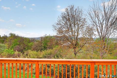 18 Tobins Court Danbury CT 06810