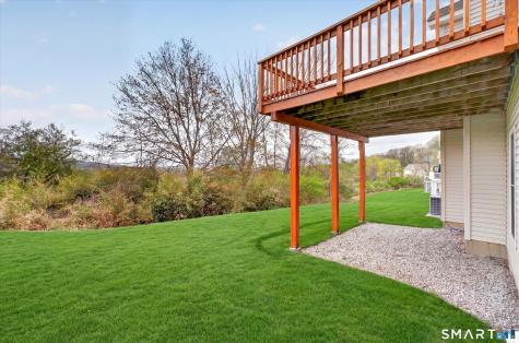 18 Tobins Court Danbury CT 06810