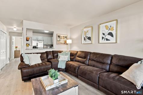 8 Rose Lane Danbury CT 06811