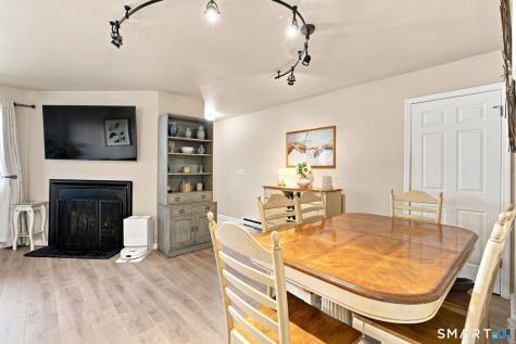 8 Rose Lane Danbury CT 06811