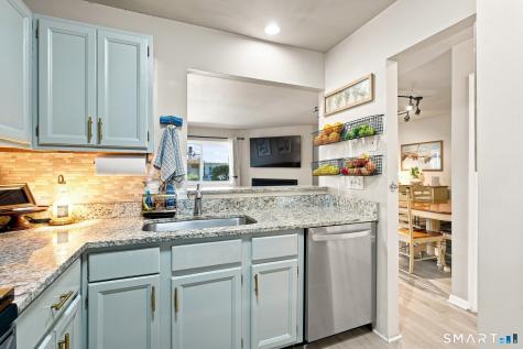 8 Rose Lane Danbury CT 06811