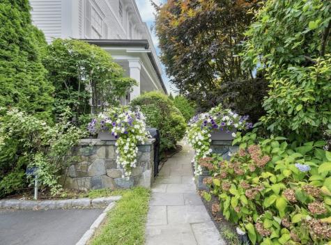 166 Rowayton Avenue Norwalk CT 06853