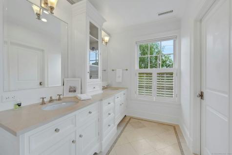 166 Rowayton Avenue Norwalk CT 06853