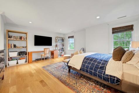 166 Rowayton Avenue Norwalk CT 06853