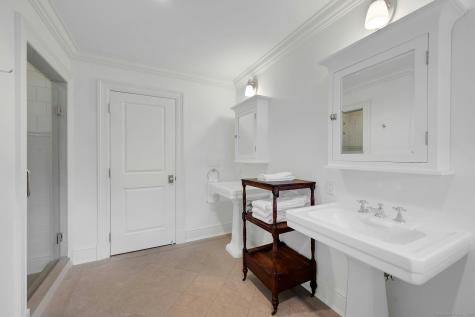 166 Rowayton Avenue Norwalk CT 06853