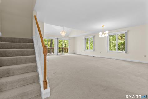 1 Greenwich Lane Avon CT 06001
