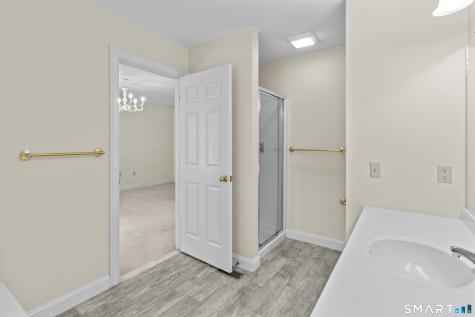 1 Greenwich Lane Avon CT 06001